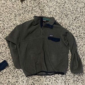 Patagonia Mens Synchilla Snap T Lightweight Fleece Pullover Grey, M